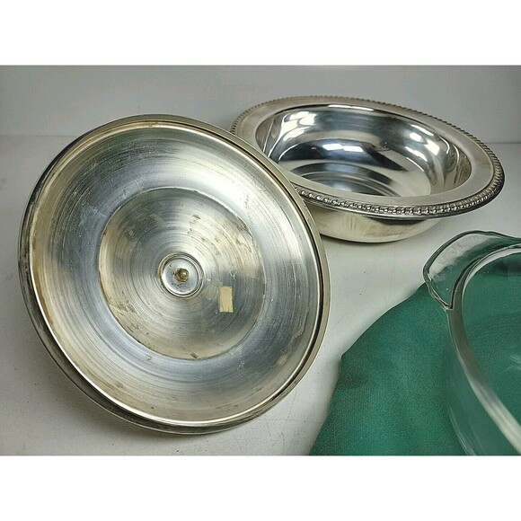 Vintage Silver Plated Sheridan Serving Dish with Lid and Anchor Hocking Insert - Picture 8 of 8
